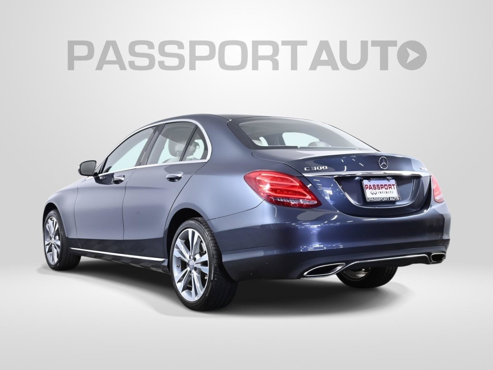 Used 2015 Mercedes-Benz C 300 4MATIC Sedan image 4