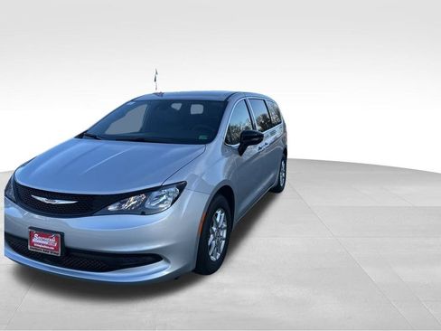 New 2026 Chrysler Voyager LX image 2