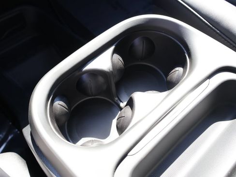 New 2027 Chrysler Pacifica Select FWD image 39