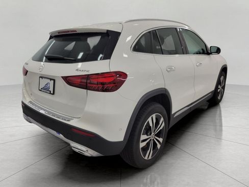Used 2025 Mercedes-Benz GLA 250 4MATIC image 30