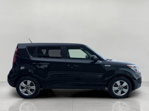 Used 2019 Kia Soul image 12