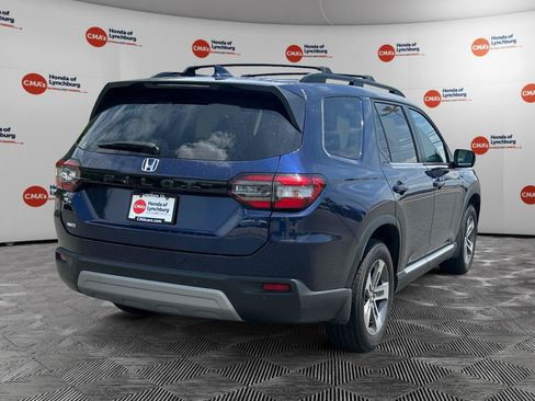 Used 2025 Honda Pilot EX-L image 5