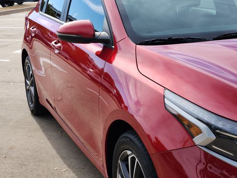 Used 2023 Kia Forte LXS w/ LXS Technology Package image 8