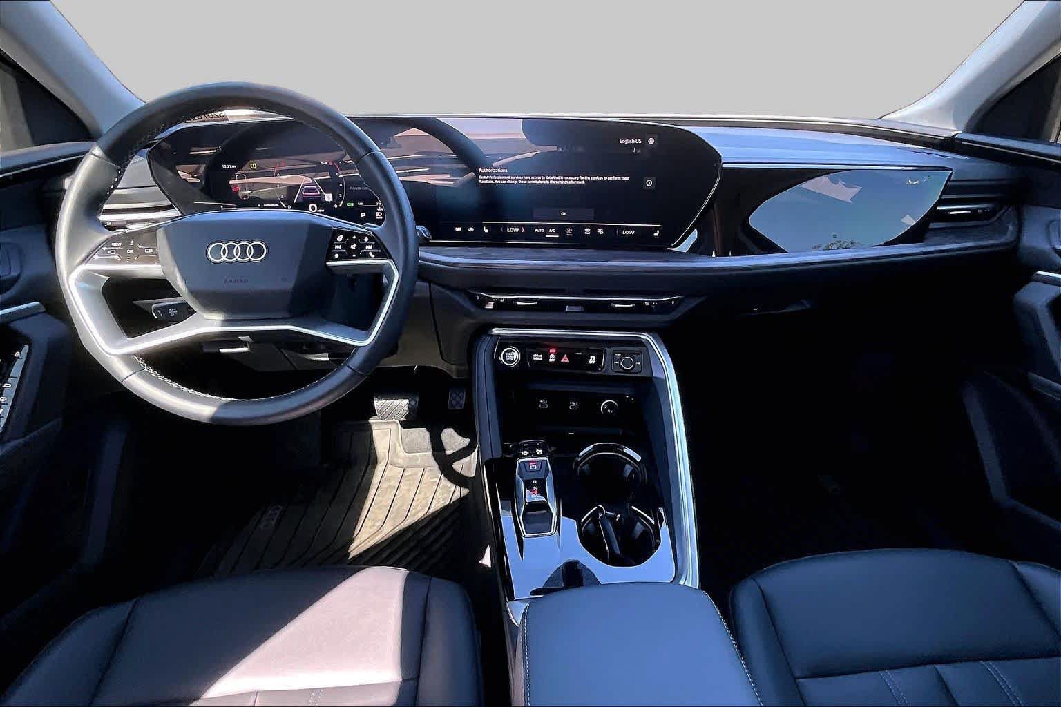 Used 2025 Audi Q5 Premium w/ Convenience Package AWD/4WD image 16