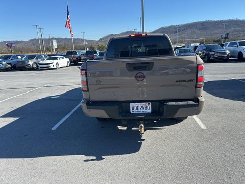 Used 2024 Nissan Frontier PRO-4X w/ Technology Package image 7