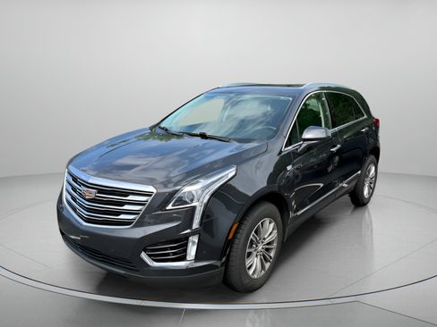 Used 2019 Cadillac XT5 Luxury FWD image 1