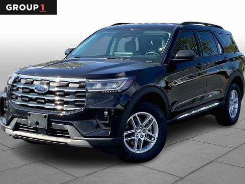 New 2025 Ford Explorer Active w/ Active Comfort Package image 1