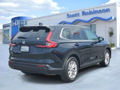 Certified 2025 Honda CR-V EX image 4