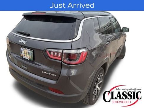 Used 2024 Jeep Compass Limited w/ Sun and Sound Group image 11