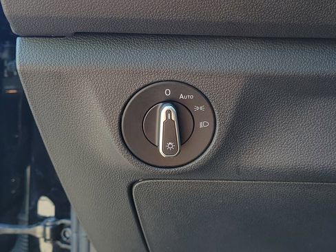 Used 2024 Volkswagen Jetta Sport image 30