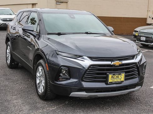 Used 2022 Chevrolet Blazer LT image 3