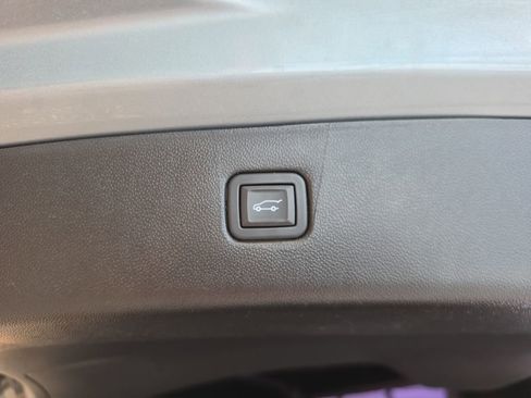 Used 2024 Chevrolet Blazer LT w/ Convenience Package image 38