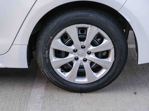 Certified 2024 Toyota Corolla LE FWD image 8