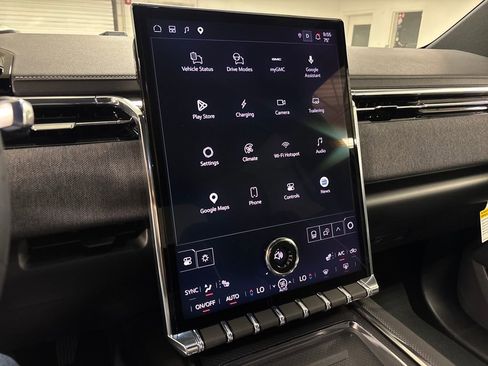 New 2026 GMC Sierra EV Elevation image 41