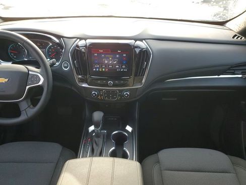 Certified 2023 Chevrolet Traverse LT w/ LPO, Floor Liner Package image 18