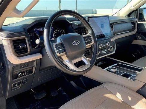 Used 2024 Ford Expedition Max Limited image 16