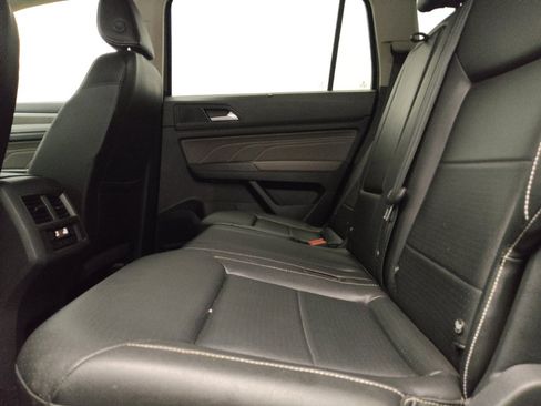 Used 2021 Volkswagen Atlas SE FWD image 18