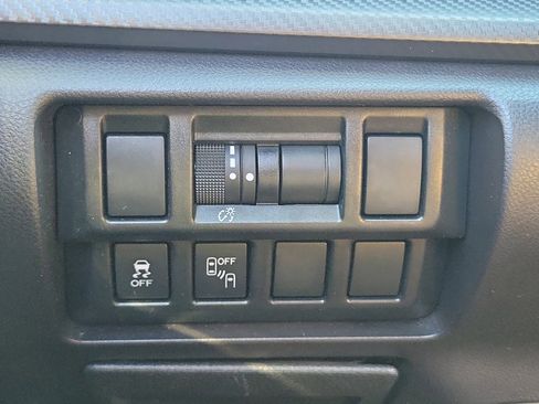 Used 2018 Subaru Impreza 2.0i Sport image 26