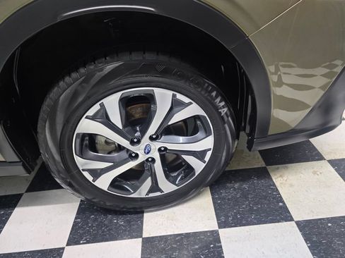 Certified 2022 Subaru Outback Limited AWD/4WD image 11