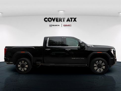Used 2024 GMC Sierra 3500 Denali w/ Denali Reserve Package image 8