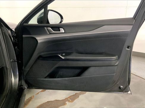 Certified 2025 Kia K5 LXS FWD image 25