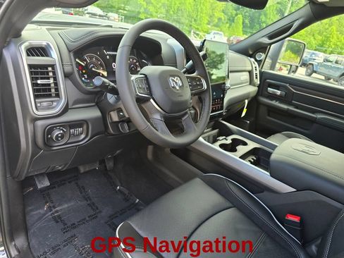 New 2026 RAM 3500 Laramie AWD/4WD image 21
