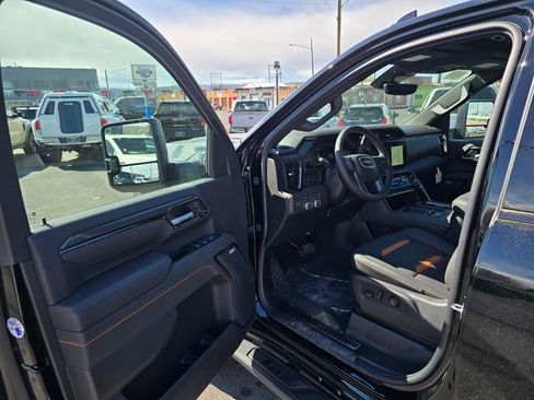 New 2026 GMC Sierra 2500 AT4 image 18