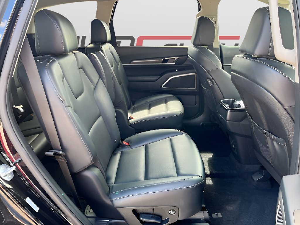 Used 2025 Kia Telluride S AWD/4WD image 29