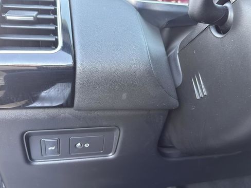 Used 2020 Land Rover Range Rover Sport HSE image 18