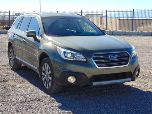 Used 2017 Subaru Outback 2.5i Touring image 9