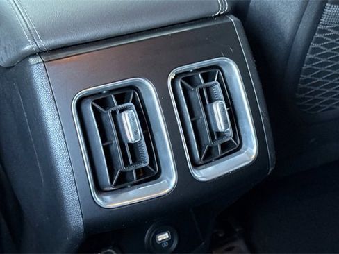 Used 2022 Kia Sorento S image 45