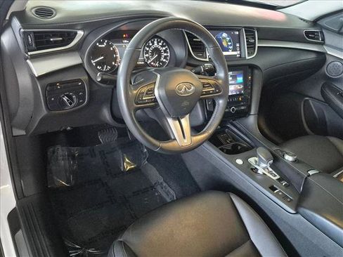Used 2020 INFINITI QX50 Luxe w/ Navigation Package FWD image 10