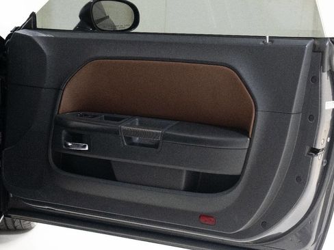 Used 2013 Dodge Challenger R/T image 23