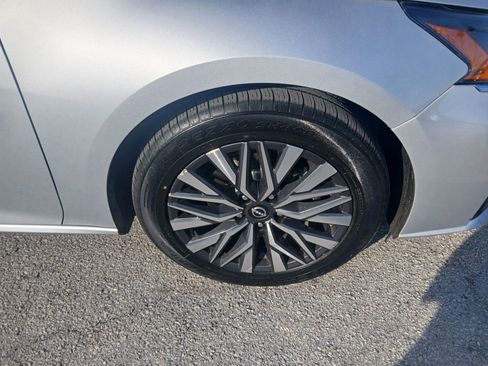 Used 2024 Nissan Altima 2.5 SV image 20