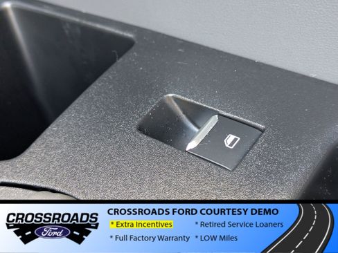 New 2025 Ford Explorer Active image 34