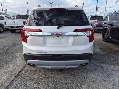 Used 2021 GMC Acadia SLT w/ Technology Package FWD image 4