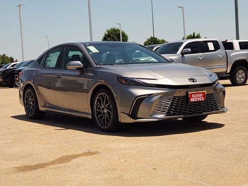 Used 2026 Toyota Camry XSE w/ Premium Plus Package FWD image 2