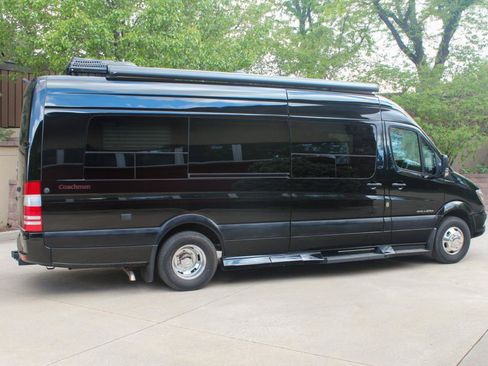 Used 2017 Mercedes-Benz Sprinter 3500 image 5