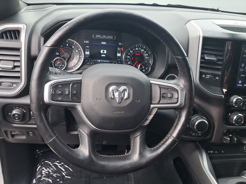Used 2019 RAM 1500 Big Horn AWD/4WD image 18