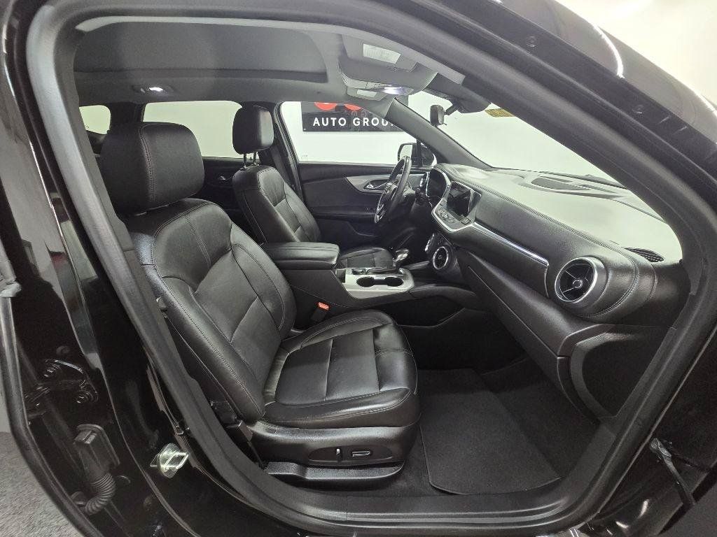 Used 2019 Chevrolet Blazer LT w/ Sun and Wheels Package FWD image 21