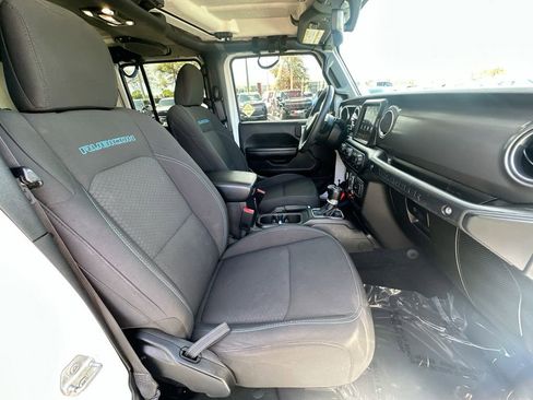 Used 2023 Jeep Wrangler Unlimited Rubicon 4xe w/ Cold Weather Group image 28