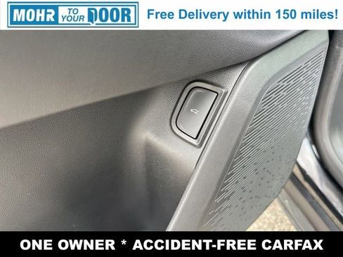 Used 2025 Chevrolet Equinox LT w/ Convenience Package II image 24