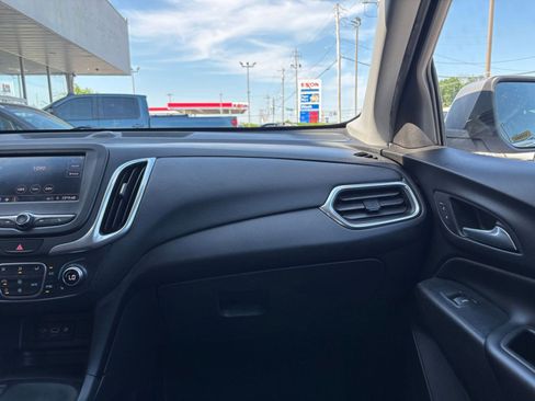 Used 2020 Chevrolet Equinox LT w/ Driver Convenience Package FWD image 35