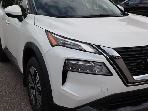 Used 2021 Nissan Rogue SV w/ Premium Package AWD/4WD image 5
