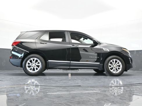 Used 2020 Chevrolet Equinox LS image 54