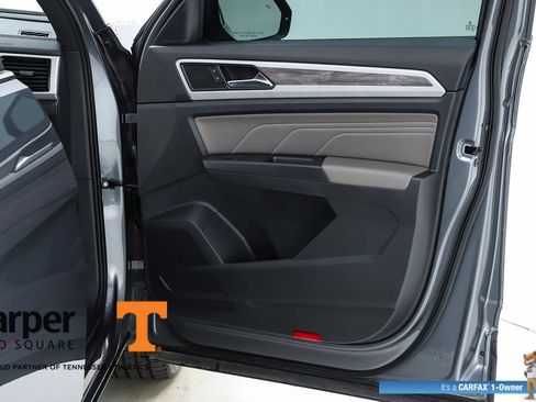 Used 2023 Volkswagen Atlas Cross Sport SE w/ Panoramic Sunroof Package AWD/4WD image 32