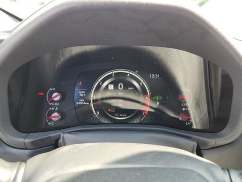 Used 2023 Lexus LX 600 F Sport image 31