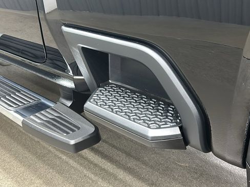 Used 2025 GMC Sierra 3500 Denali w/ Denali Reserve Package image 16