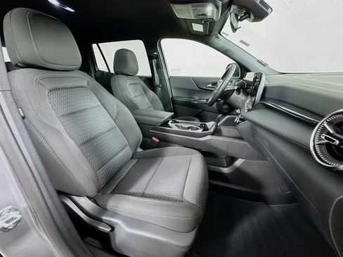 Used 2025 Chevrolet Equinox LT FWD image 28