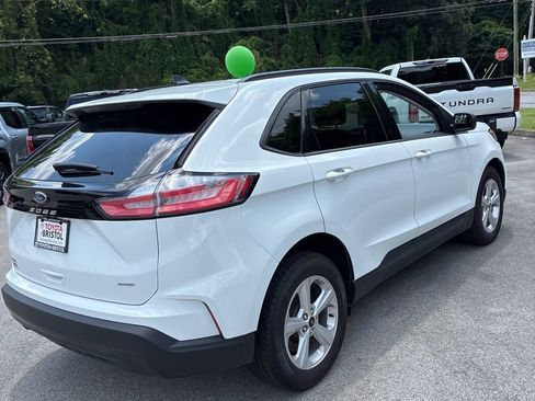 Used 2024 Ford Edge SE AWD/4WD image 3